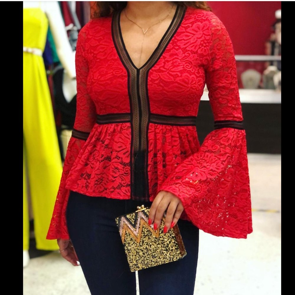 NEW!! Women Long Sleeve Top, size: S/M